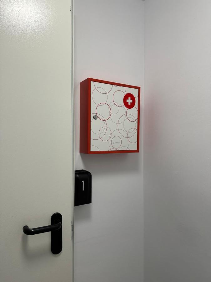 Apartamentos Bocairenthomes, En Pleno Centro De Bocairent, Con Pequena Piscina Y Parking Privado Buitenkant foto