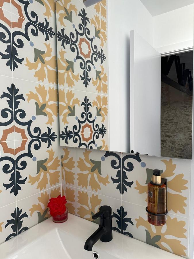 Apartamentos Bocairenthomes, En Pleno Centro De Bocairent, Con Pequena Piscina Y Parking Privado Buitenkant foto